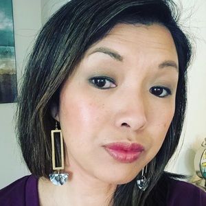 Meet your Posher, Cecille